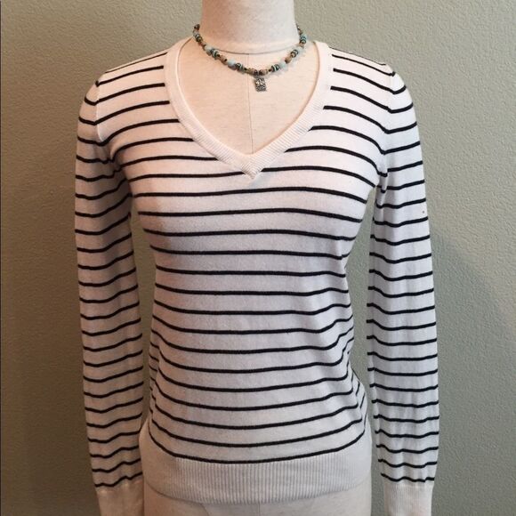 Nordstrom black &white  v neck striped sweater - Picture 7 of 7
